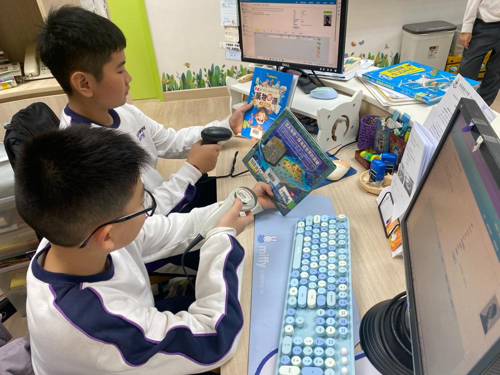 圖書館管理員School Librarians