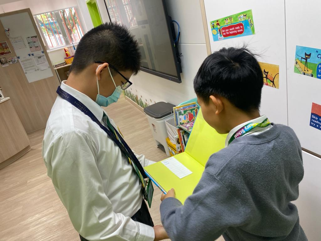 圖書館管理員School Librarians